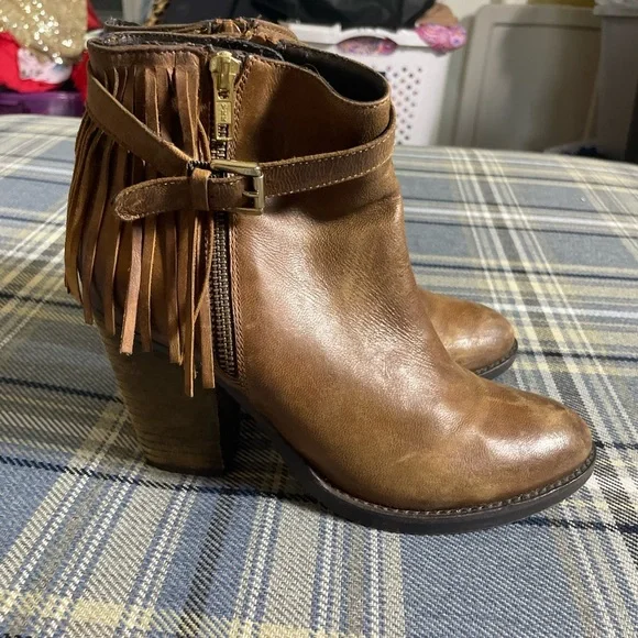 Steve Madden Woodmeer Cognac Leather Fringe Booties Size 9 - Picture 4 of 9